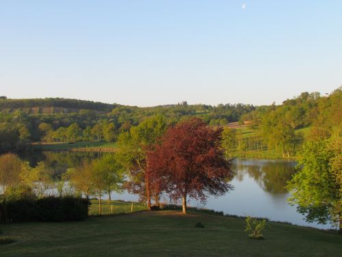 france lake autumn