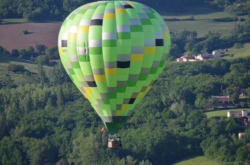 france  balloon  flying