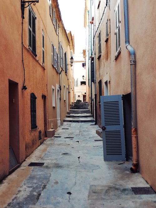 france  street  architecture