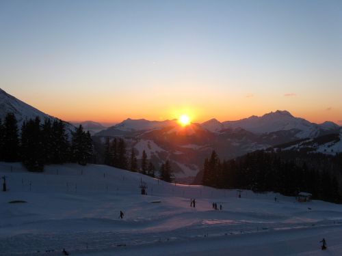 france skiing sunset