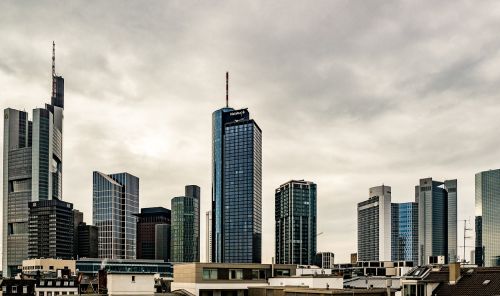 frankfurt skyline skyscraper