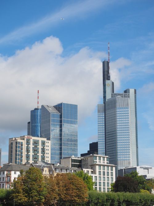 frankfurt am main germany hochaeuser skyscraper