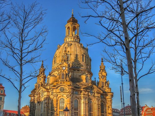 frauenkirche  dresden  dresden city