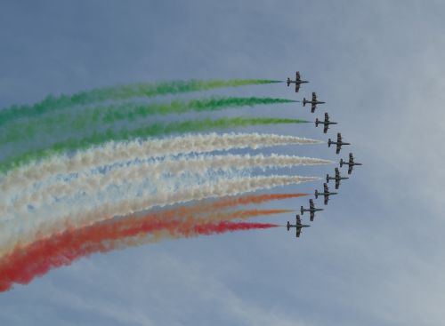 frecce tricolori italy air force