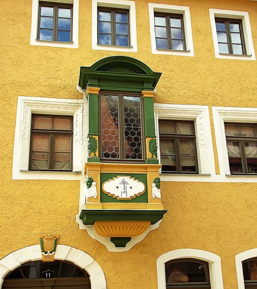 freiberg home bay window