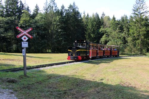 freilichtmuseum salzburg train tourists