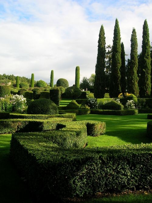 french garden 18th century mansion eyrignac