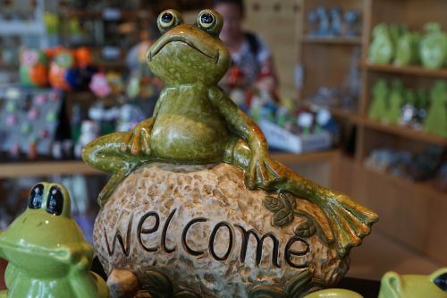 frog figure welcome