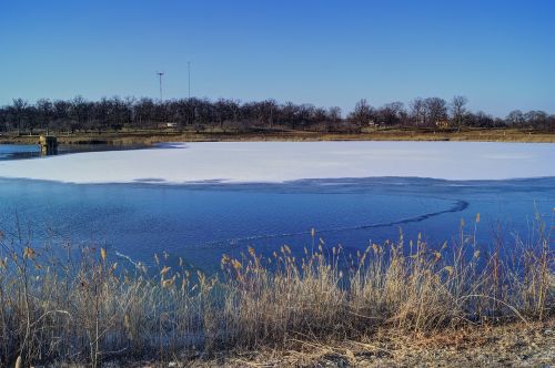 frozen lake lake park