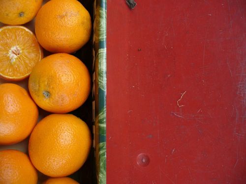 fruit oranges contrast