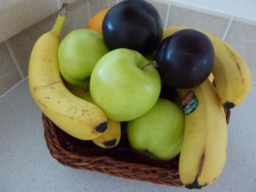 fruit basket apples