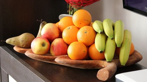fruit eating healthy
