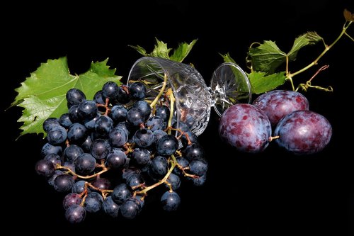 fruit  grapes  fresh