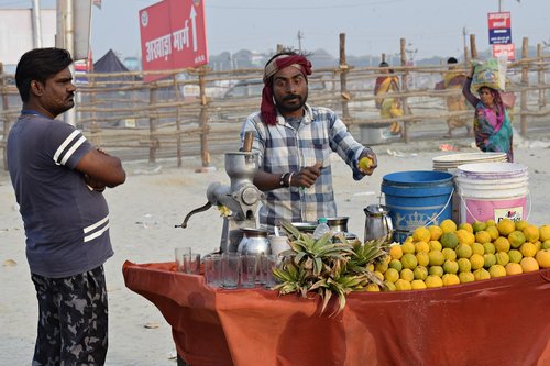 fruits  juice  vendor
