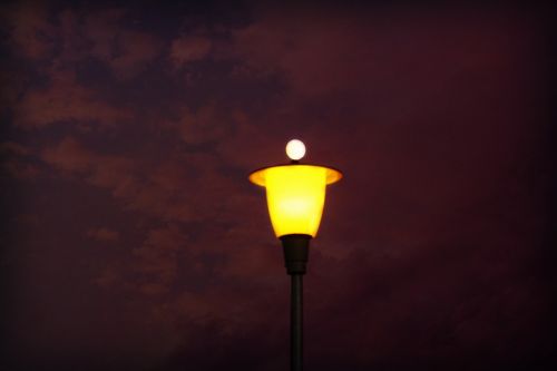 full moon street light lantern