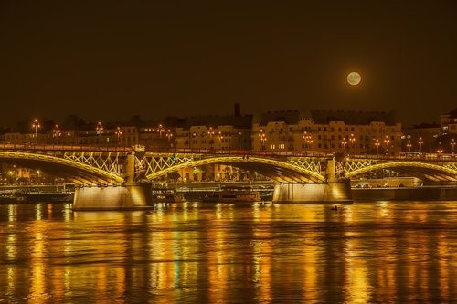 full moon  bridge  danube