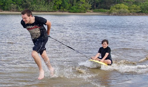 fun  water  surfing