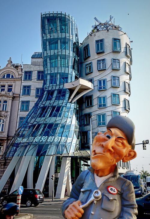 funny mechanic crooked house