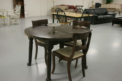 furniture table chairs