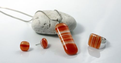 fused glass glass jewellery