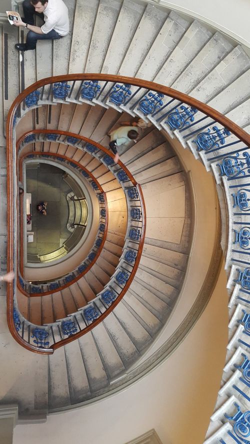 stairs round spiral