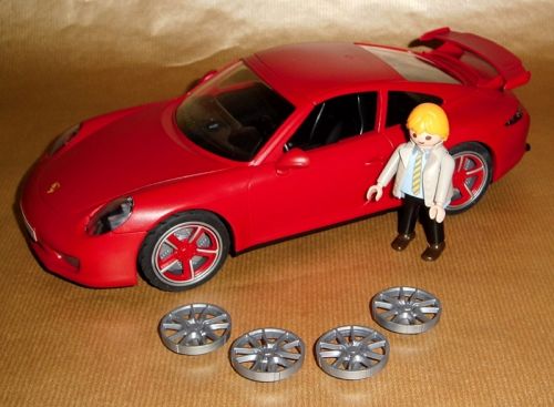 game figure toy car porsche