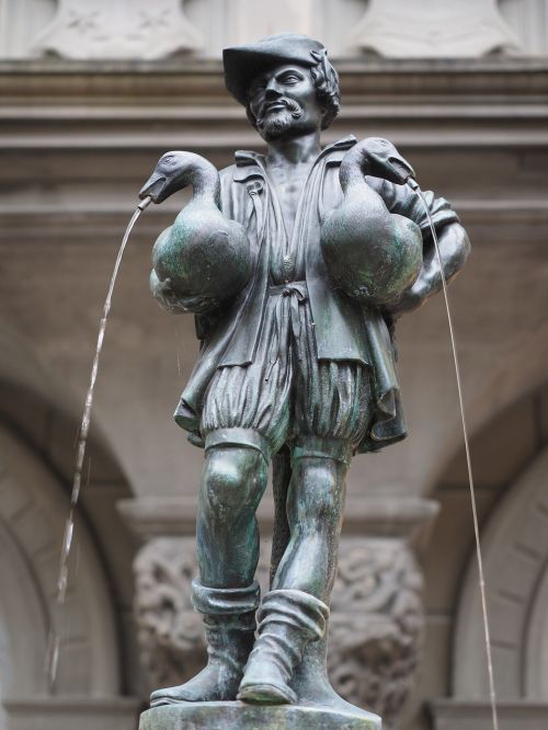 gänsemännchenbrunnen lucerne fountain