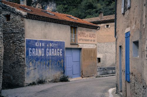 garage france building