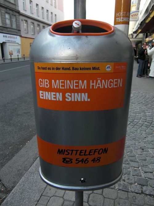 garbage can vienna austria