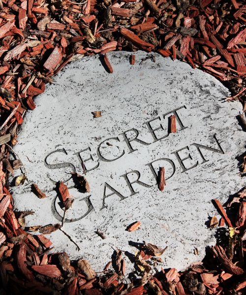 garden secret garden stone