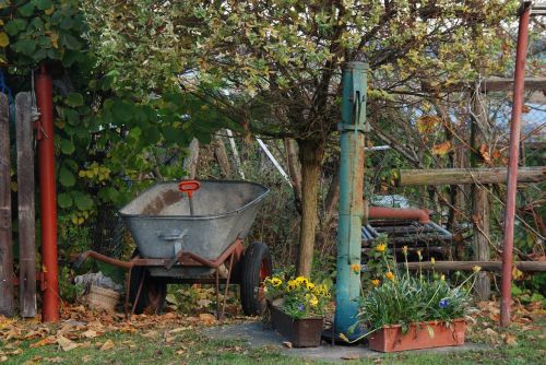 garden wheelbarrow pump