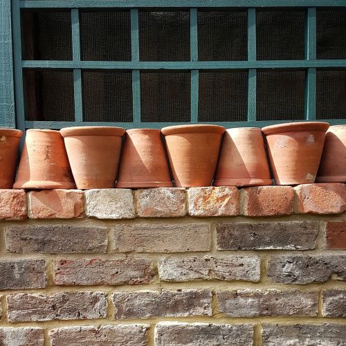 garden wall pots