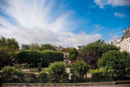 garden paris clouds