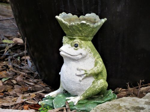garden decoration figurine toad
