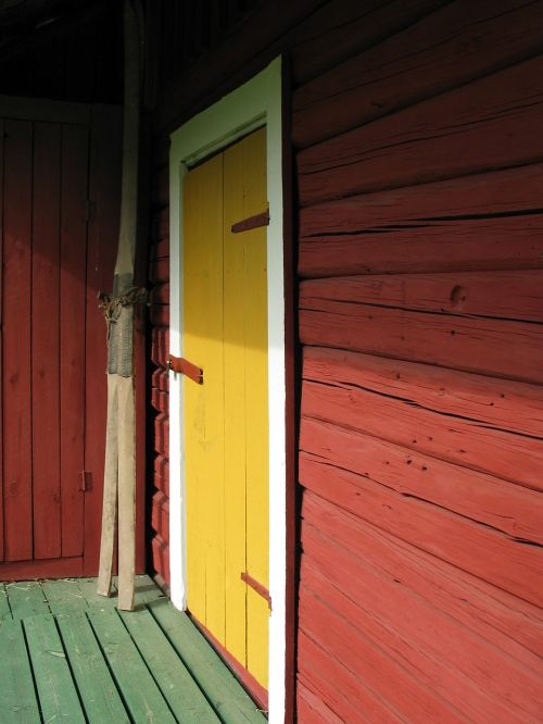 garden shed porch skis