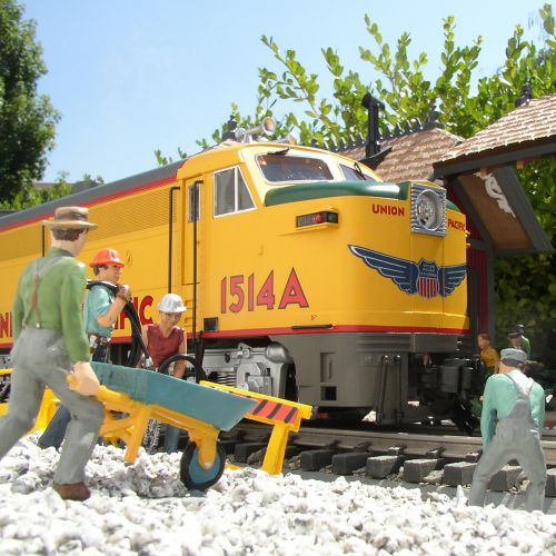 garden trains miniature model railway