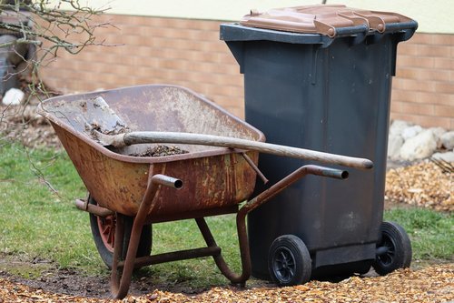 gardening  wheelbarrows  blade