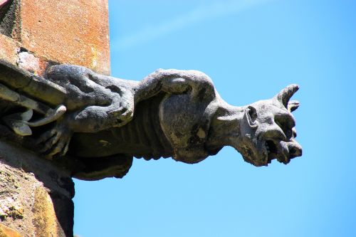 gargoyle sculpture architecture