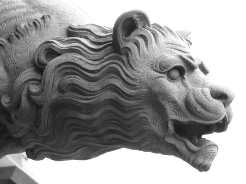 gargoyle lion mythical creatures