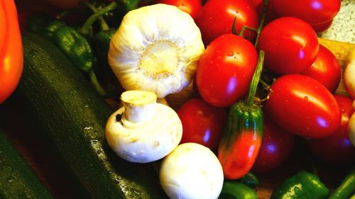 garlic tomatoes mushrooms