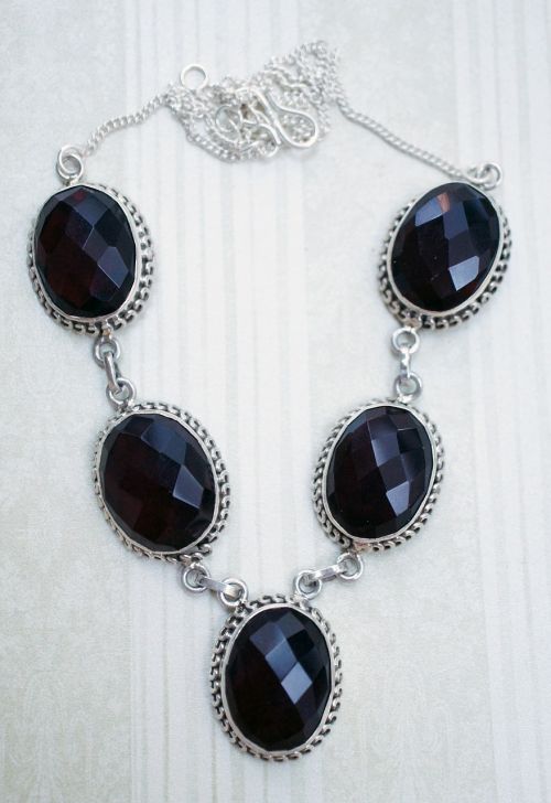 garnet quartz necklace