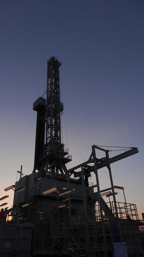 gas oil rig drilling rig