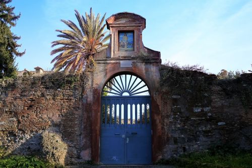 gate landscape door