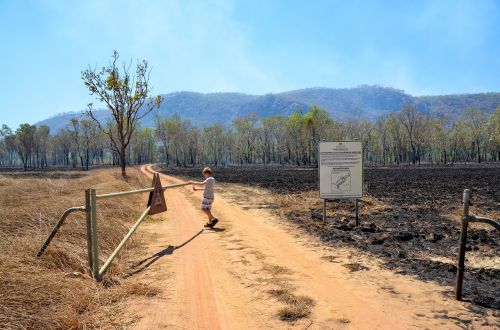 gate burn off fire