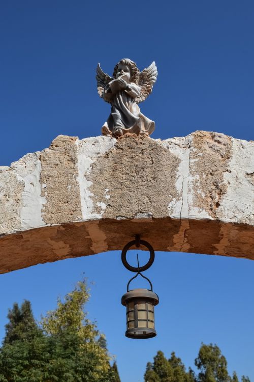 gate angel hanging lamp
