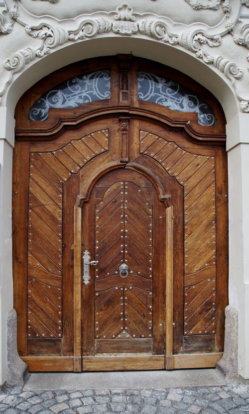 gate door entrance
