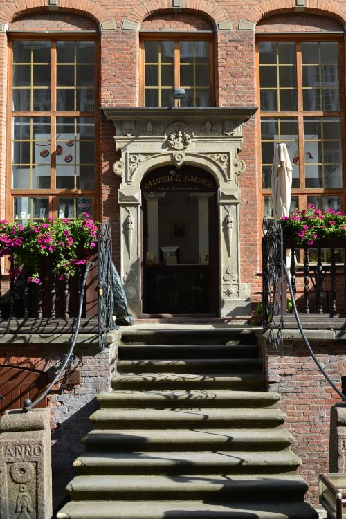 gdańsk poland house entrance