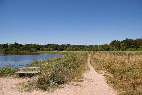 gendarmsti  coastal  bench