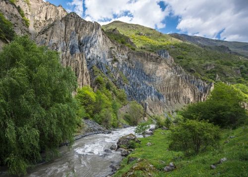 georgia caucasus valley