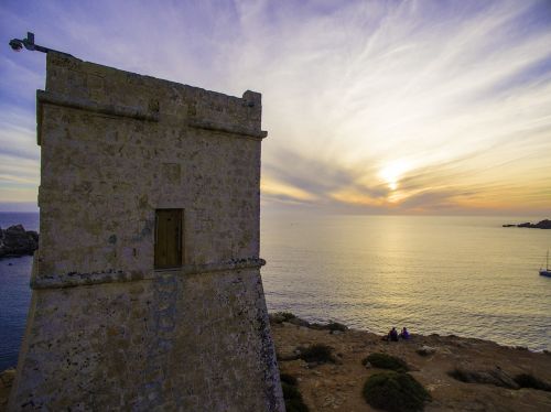 ghajn tuffieha malta watch tower coastal tower